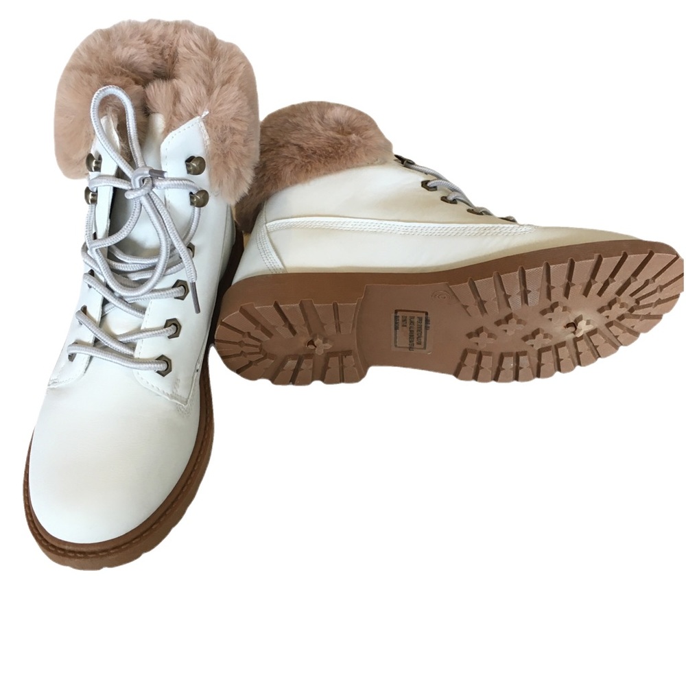 Rock & Candy Saron White Boot With Fur Cuff